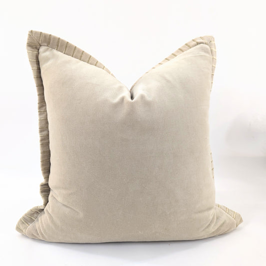 Niana Cushion Pillow