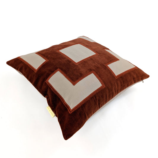 Elyn Cushion Pillow