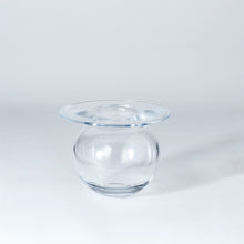 Load image into Gallery viewer, H2O Vase Clear
