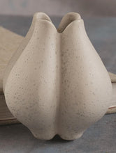 Load image into Gallery viewer, Mini Pond Vase
