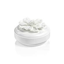Load image into Gallery viewer, Blanchefleur All White Wood and Porcelain Box
