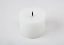 Load image into Gallery viewer, Matteo Round Column Candle Stand
